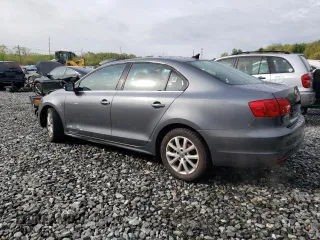 2013 Volkswagen Jetta SE z VIN 3VWDP7AJ4DM361292, wystawiony jako Copart lot #55861875 z przebiegiem 97 771 mil mil oraz Czysty tytuł • Clean title. Historia ofert i sprzedaży dostępna na DreamBid. Obrazek 2.