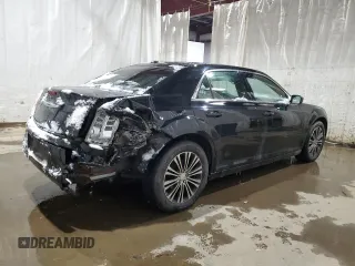 2013 Chrysler 300 S z VIN 2C3CCAGG2DH505279, wystawiony jako Copart lot #43584625 z przebiegiem 155 645 mil mil oraz Szkoda całkowita • Salvage title. Historia ofert i sprzedaży dostępna na DreamBid. Obrazek 3.