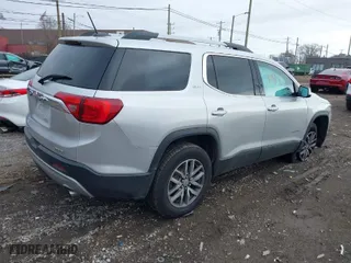 2017 GMC Acadia SLE with VIN 1GKKNSLS1HZ185738, listed as a IAAI auction lot 38902086 with 80,231 mi miles. Bid and sale history available at carsss.com. Image 4.