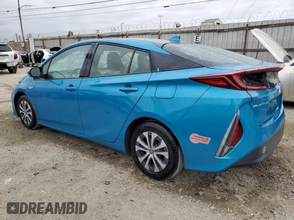 2020 Toyota Prius LE with VIN JTDKARFP3L3137757, listed as a Copart auction lot 55695845 with 189,195 mi miles and Salvage Title. Bid and sale history available at DreamBid. Image 2.
