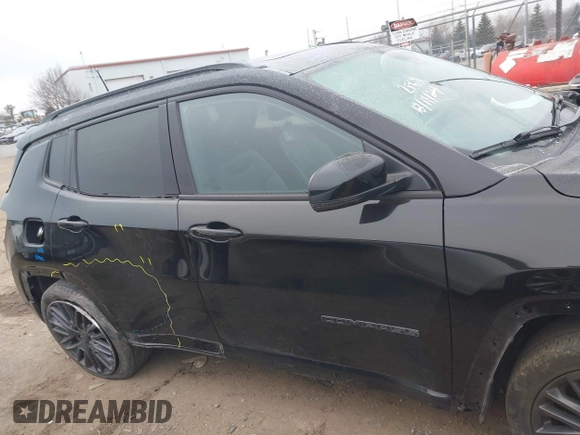2022 Jeep Compass High Altitude with VIN 3C4NJDCB6NT212869, listed as a IAAI auction lot 41295122 with 34,601 mi miles and . Bid and sale history available at carsss.com. Image 14.