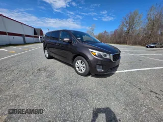 2015 Kia Sedona LX with VIN KNDMB5C12F6043483, listed as a Copart auction lot 54690525 with 139,268 mi miles and Clean Title. Bid and sale history available at carsss.com. Image 1.