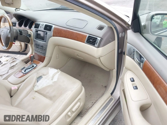 2005 Lexus ES 350 z VIN JTHBA30G555070316, wystawiony jako IAAI lot #42361017 z przebiegiem 251 072 mil mil oraz . Historia ofert i sprzedaży dostępna na DreamBid. Obrazek 5.
