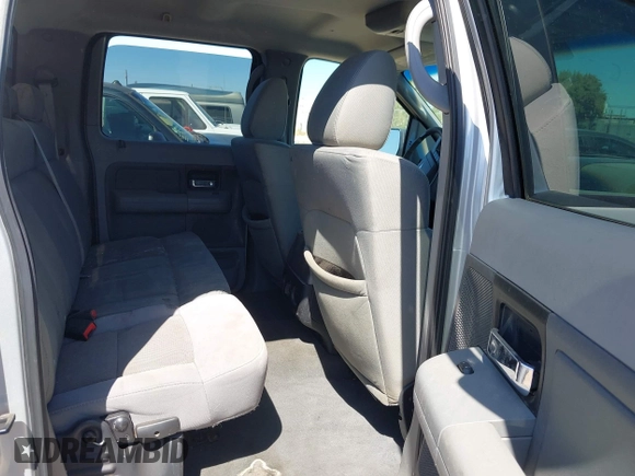 2005 Ford F-150 XLT with VIN 1FTPW125X5KE67448, listed as a IAAI auction lot 41975500 with 298,230 mi miles. Bid and sale history available at carsss.com. Image 8.
