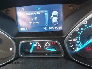 2015 Ford Escape SE with VIN 1FMCU9GX5FUB15747, listed as a IAAI auction lot 41741531 with 95,027 mi miles. Bid and sale history available at carsss.com. Image 15.