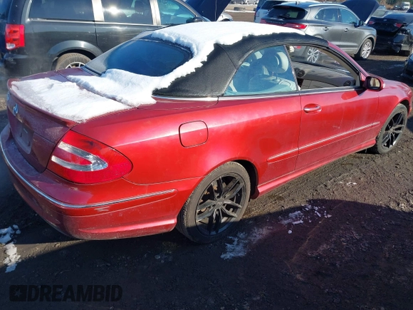 2005 Mercedes-Benz CLK 500 with VIN WDBTK75J05F130381, listed as a IAAI auction lot 41401207 with 86,080 mi miles and . Bid and sale history available at DreamBid. Image 4.