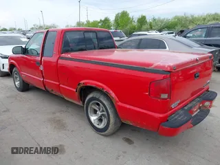 2003 Chevrolet S-10 LS with VIN 1GCCS19X838290264, listed as a IAAI auction lot 42140888 with 134,963 mi miles and . Bid and sale history available at DreamBid. Image 3.