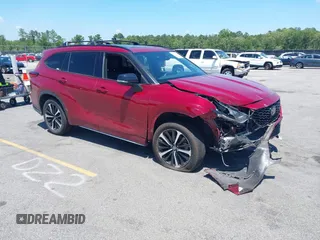 2021 Toyota Highlander XSE z VIN 5TDJZRBH0MS129571, wystawiony jako IAAI lot #42285003 z przebiegiem 92 920 mil mil oraz . Historia ofert i sprzedaży dostępna na DreamBid. Obrazek 1.