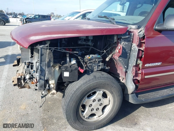 2003 Chevrolet Tahoe LT with VIN 1GNEC13Z33R261062, listed as a IAAI auction lot 41882613 with 1 mi miles. Bid and sale history available at carsss.com. Image 6.