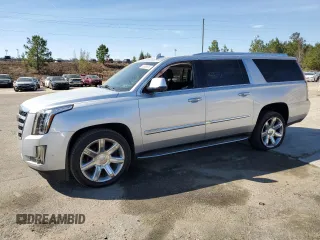 2020 Cadillac Escalade ESV Luxury z VIN 1GYS4HKJ8LR111021, wystawiony jako Copart lot #49669595 z przebiegiem 65 002 mil mil oraz Szkoda całkowita • Salvage title. Historia ofert i sprzedaży dostępna na DreamBid. Obrazek 1.