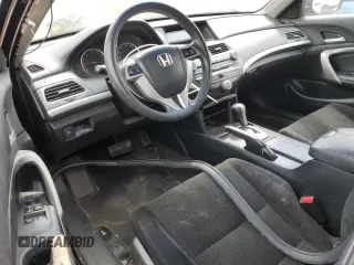 2009 Honda Accord EX z VIN 1HGCS12759A023192, wystawiony jako Copart lot #51486864 z przebiegiem 210 268 mil mil oraz Czysty tytuł • Clean title. Historia ofert i sprzedaży dostępna na DreamBid. Obrazek 8.