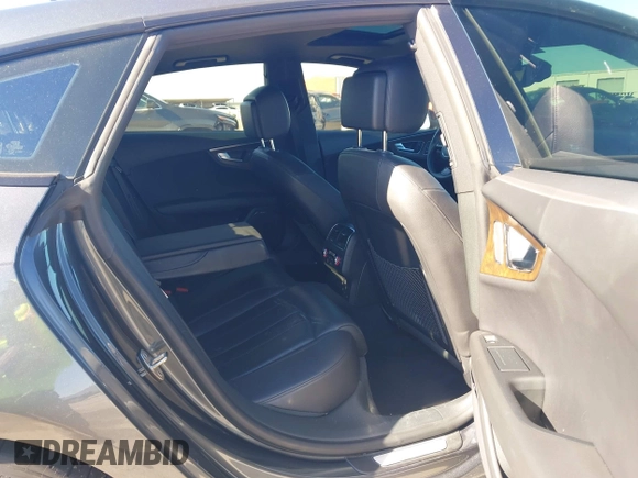 2014 Audi A7 3.0 Prestige with VIN WAU2GAFC8EN066864, listed as a IAAI auction lot 41629789 with 89,269 mi miles. Bid and sale history available at carsss.com. Image 8.