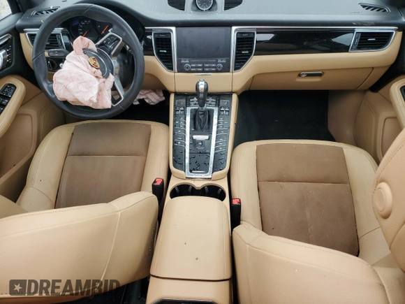 2017 Porsche Macan z VIN WP1AA2A52HLB00908, wystawiony jako Copart lot #55108025 z przebiegiem Nie podano mil oraz Szkoda całkowita • Salvage title. Historia ofert i sprzedaży dostępna na DreamBid. Obrazek 8.