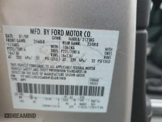 2009 Ford Escape XLT with VIN 1FMCU93G49KB28169, listed as a Copart auction lot 49296855 with 189,932 mi miles and Salvage Title. Bid and sale history available at carsss.com. Image 15.