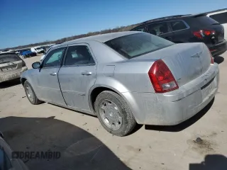 2005 Chrysler 300 with VIN 2C3JA53G25H673340, listed as a Copart auction lot 47066935 with 237,855 mi miles and Salvage Title. Bid and sale history available at carsss.com. Image 2.