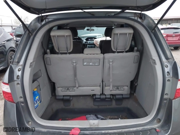 2013 Honda Odyssey LX with VIN 5FNRL5H24DB042230, listed as a IAAI auction lot 40954067 with 212,154 mi miles. Bid and sale history available at carsss.com. Image 8.