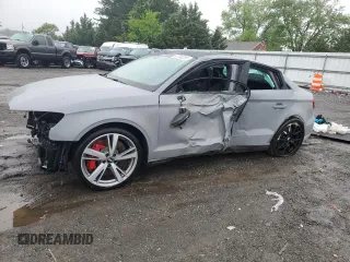 2018 Audi RS 3 z VIN WUABWGFF8J1904172, wystawiony jako Copart lot #57705255 z przebiegiem Nie podano mil oraz Szkody całkowita. Historia ofert i sprzedaży dostępna na DreamBid. Obrazek 1.
