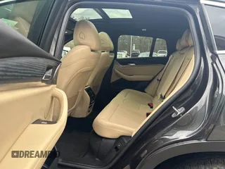 2022 BMW X4 xDrive30i with VIN 5UX33DT02N9J77920, listed as a IAAI auction lot 41888925 with 112,266 mi miles. Bid and sale history available at carsss.com. Image 8.