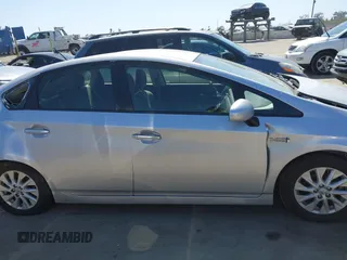 2014 Toyota Prius with VIN JTDKN3DP0E3057534, listed as a IAAI auction lot 42311962 with 109,737 mi miles and . Bid and sale history available at DreamBid. Image 13.