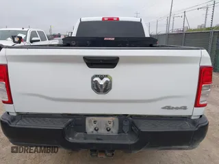2022 Ram 2500 Tradesman z VIN 3C6UR5HJ4NG354406, wystawiony jako IAAI lot #41979979 z przebiegiem 79 649 mil mil oraz . Historia ofert i sprzedaży dostępna na DreamBid. Obrazek 16.