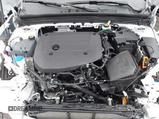 2024 Volvo XC40 Plus Bright Theme z VIN YV4L12UEXR2202130, wystawiony jako IAAI lot #41876910 z przebiegiem 15 997 mil mil oraz . Historia ofert i sprzedaży dostępna na DreamBid. Obrazek 10.