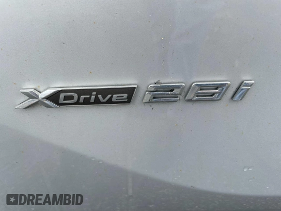 2016 BMW X1 xDrive28i with VIN WBXHT3Z3XG4A49854, listed as a Copart auction lot 55104995 with 150,784 mi miles and Clean Title. Bid and sale history available at DreamBid. Image 9.