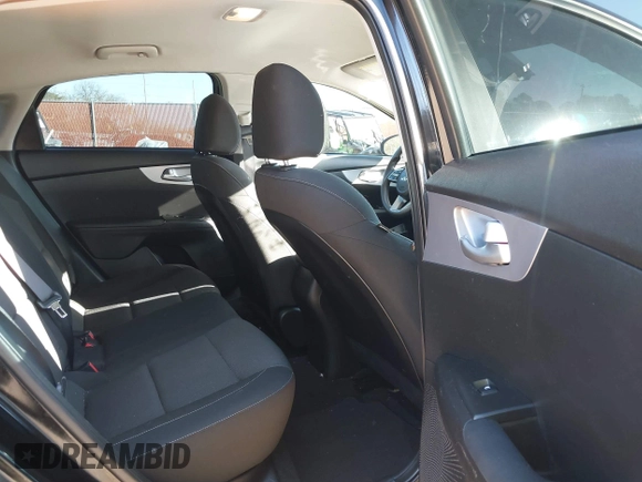 2023 Kia Forte LXS with VIN 3KPF24AD8PE653786, listed as a IAAI auction lot 41724948 with 27,598 mi miles and . Bid and sale history available at DreamBid. Image 8.