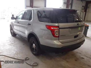 2013 Ford Police Interceptor Utility z VIN 1FM5K8AR8DGA68521, wystawiony jako IAAI lot #42063404 z przebiegiem 84 716 mil mil oraz . Historia ofert i sprzedaży dostępna na DreamBid. Obrazek 3.