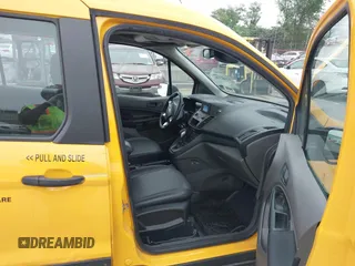 2020 Ford Transit Connect XL z VIN NM0GS9E28L1478511, wystawiony jako IAAI lot #42602330 z przebiegiem 161 890 mil mil oraz . Historia ofert i sprzedaży dostępna na DreamBid. Obrazek 5.