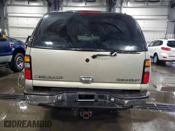 2005 Chevrolet Suburban LS with VIN 3GNFK16Z35G203233, listed as a Copart auction lot 56381734 with 234,378 mi miles and Salvage Title. Bid and sale history available at carsss.com. Image 6.