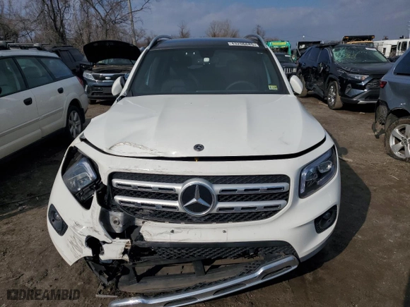 2020 Mercedes-Benz GLB with VIN W1N4M4HB0LW055545, listed as a Copart auction lot 43206885 with 62,641 mi miles and Salvage Title. Bid and sale history available at carsss.com. Image 5.
