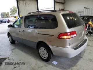 2003 Toyota Sienna LE with VIN 4T3ZF13C03U520118, listed as a Copart auction lot 81980534 with 234,880 mi miles and Salvage Title. Bid and sale history available at carsss.com. Image 2.