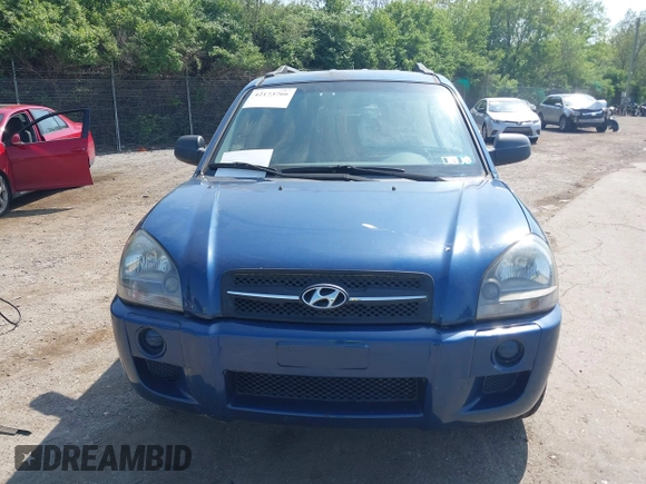 2007 Hyundai Tucson GLS with VIN KM8JM12B37U503257, listed as a IAAI auction lot 42173766 with 122,934 mi miles. Bid and sale history available at carsss.com. Image 6.
