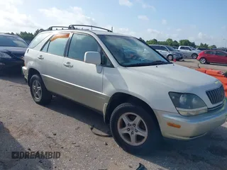 1999 Lexus RX 300 z VIN JT6GF10U1X0018806, wystawiony jako IAAI lot #42521622 z przebiegiem 276 055 mil mil oraz . Historia ofert i sprzedaży dostępna na DreamBid. Obrazek 1.