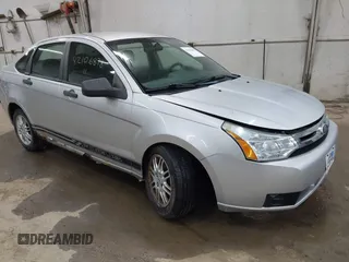2011 Ford Focus SE with VIN 1FAHP3FN1BW120916, listed as a IAAI auction lot 42106878 with 107,166 mi miles. Bid and sale history available at carsss.com. Image 1.