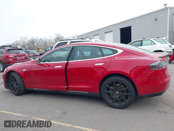 2013 Tesla Model S with VIN 5YJSA1CG0DFP14545, listed as a IAAI auction lot 41806844 with Not Provided miles. Bid and sale history available at carsss.com. Image 14.