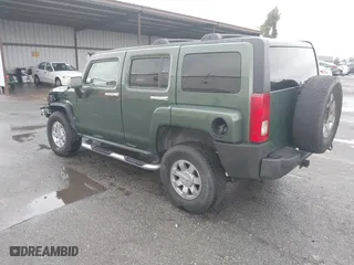 2006 Hummer H3 with VIN 5GTDN136368101786, listed as a IAAI auction lot 41538434 with 251,791 mi miles. Bid and sale history available at carsss.com. Image 3.