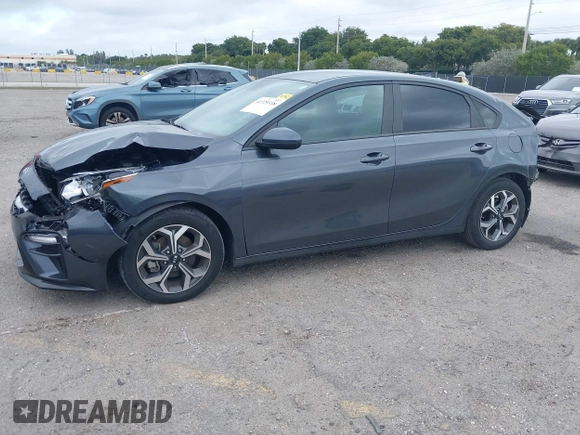 2021 Kia Forte FE z VIN 3KPF24AD0ME312622, wystawiony jako IAAI lot #41329338 z przebiegiem 29 722 mil mil oraz . Historia ofert i sprzedaży dostępna na DreamBid. Obrazek 17.