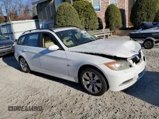 2006 BMW 3 Series 325xi z VIN WBAVT13586KW23161, wystawiony jako Copart lot #80188084 z przebiegiem 267 756 mil mil oraz Czysty tytuł • Clean title. Historia ofert i sprzedaży dostępna na DreamBid. Obrazek 4.