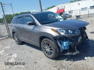 2018 Toyota Highlander SE with VIN 5TDJZRFH1JS895847, listed as a IAAI auction lot 42667973 with 93,876 mi miles and . Bid and sale history available at DreamBid. Image 1.