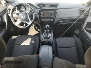 2017 Nissan Rogue S с VIN KNMAT2MV5HP562508, выставлен на аукционе Copart как лот 59532535 с пробегом 121 863 миль миль и Списание • Salvage title. История ставок и продаж доступна на DreamBid. Изображение 8.