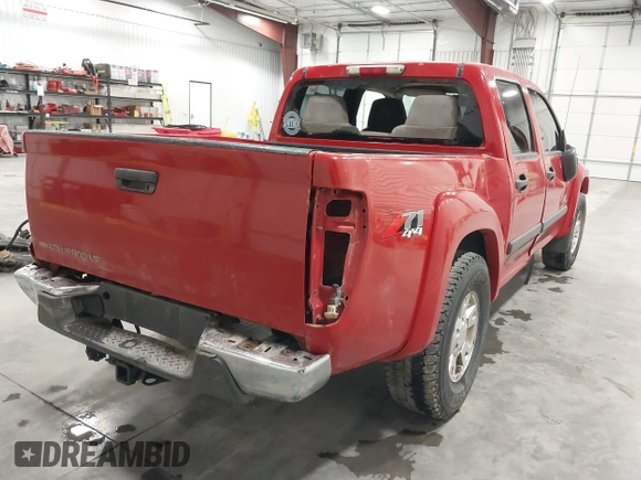 2005 Chevrolet Colorado 1SF LS Z71 with VIN 1GCDT136458224587, listed as a IAAI auction lot 42085184 with 225,359 mi miles. Bid and sale history available at carsss.com. Image 4.