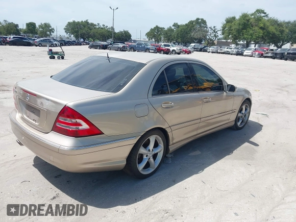2005 Mercedes-Benz C 320 with VIN WDBRF64J45F610076, listed as a IAAI auction lot 42422374 with 136,991 mi miles and . Bid and sale history available at DreamBid. Image 4.