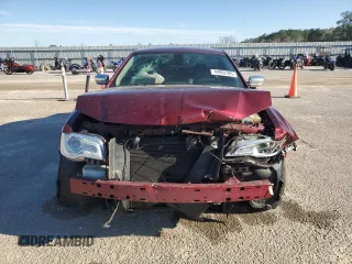 2019 Chrysler 300 Limited with VIN 2C3CCAEG4KH609711, listed as a Copart auction lot 44862985 with 56,613 mi miles and Salvage Title. Bid and sale history available at DreamBid. Image 5.
