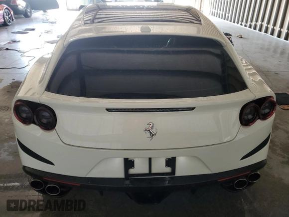 2018 Ferrari GTC4Lusso с VIN ZFF82WNA0J0237317, выставлен на аукционе Copart как лот 75118364 с пробегом Не указан миль и Списание • Salvage title. История ставок и продаж доступна на DreamBid. Изображение 6.
