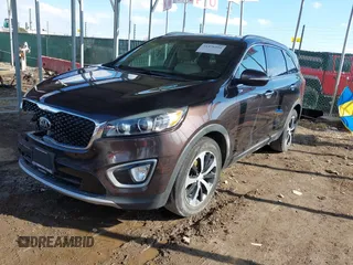 2016 Kia Sorento EX with VIN 5XYPHDA12GG020664, listed as a IAAI auction lot 41476594 with 111,892 mi miles and . Bid and sale history available at DreamBid. Image 2.