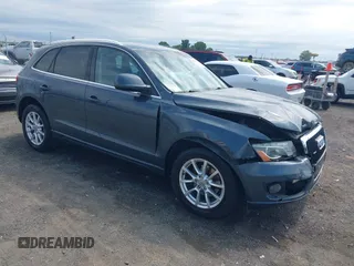 2010 Audi Q5 z VIN WA1LKBFP3AA061212, wystawiony jako IAAI lot #42307742 z przebiegiem 179 897 mil mil oraz . Historia ofert i sprzedaży dostępna na DreamBid. Obrazek 1.