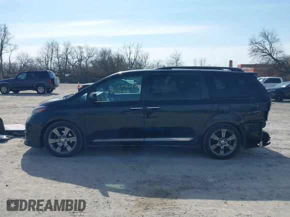 2015 Toyota Sienna SE with VIN 5TDXK3DC9FS652765, listed as a IAAI auction lot 41723922 with 105,679 mi miles. Bid and sale history available at carsss.com. Image 15.