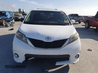 2011 Toyota Sienna SE with VIN 5TDXK3DC8BS099164, listed as a Copart auction lot 50380285 with 212,064 mi miles and Clean Title. Bid and sale history available at carsss.com. Image 5.