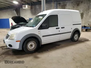 2013 Ford Transit Connect XLT z VIN NM0LS7BN1DT135692, wystawiony jako Copart lot #56526015 z przebiegiem 237 330 mil mil oraz Szkoda całkowita • Salvage title. Historia ofert i sprzedaży dostępna na DreamBid. Obrazek 1.